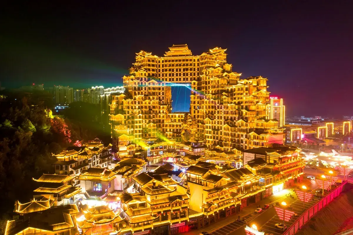 PHƯỢNG HOÀNG CỔ TRẤN – TRƯƠNG GIA GIỚI – ÂN THI 6 NGÀY 5 ĐÊM - PN