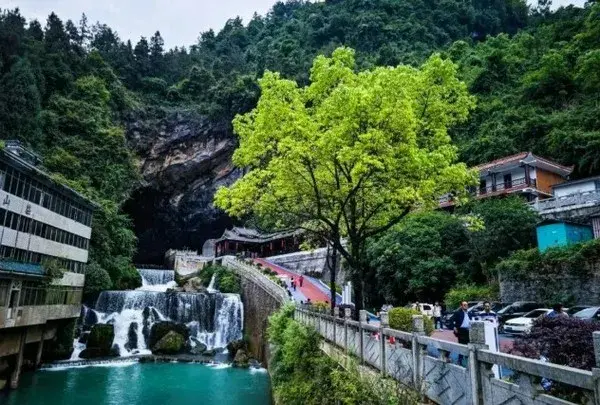 PHƯỢNG HOÀNG CỔ TRẤN – TRƯƠNG GIA GIỚI – ÂN THI 6 NGÀY 5 ĐÊM - PN