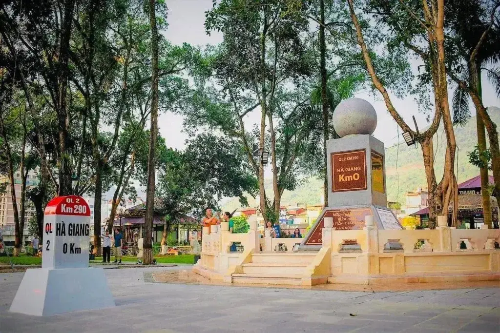 TOUR HÀ GIANG - SÔNG NHO QUẾ HÙNG VĨ 3 NGÀY 2 ĐÊM TỪ HÀ NỘI