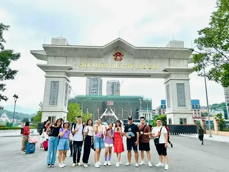 cua-khau-quoc-te-lao-cai-1