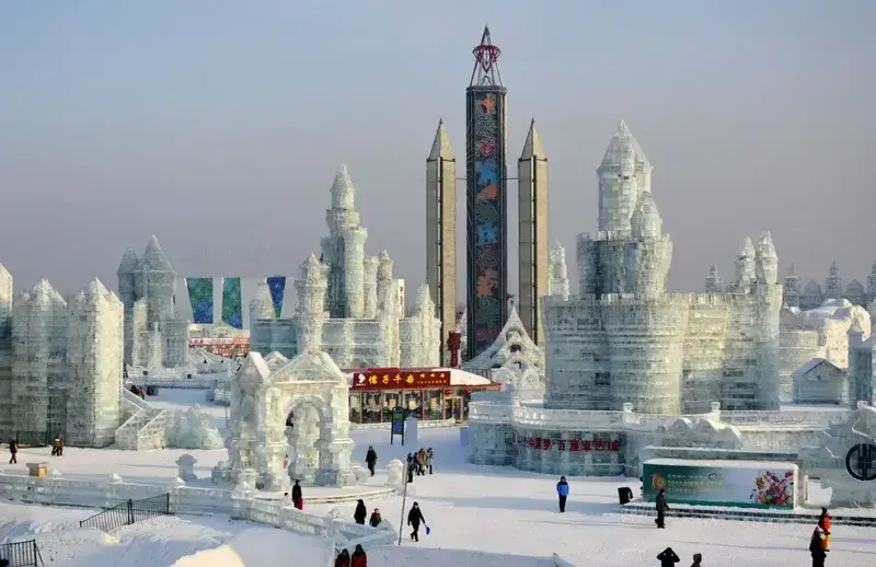 [TOUR NO SHOPPING] HÀ NỘI - CÁP NHĨ TÂN – LÀNG TUYẾT HƯƠNG  – CÁT LÂM – TRƯỢT TUYẾT 6 NGÀY 5 ĐÊM
