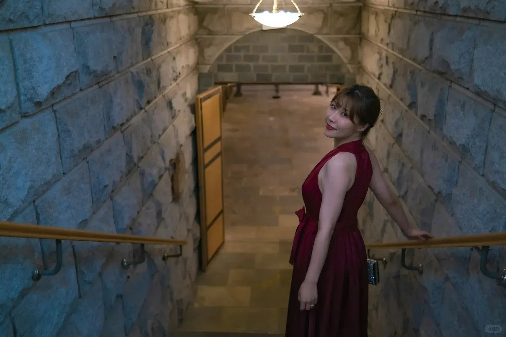 lau-dai-ruou-vang-truong-du-yen-dai-thanh-dao-3