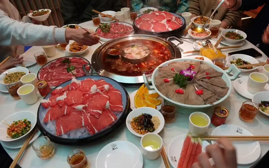 HÀ NỘI - THÀNH ĐÔ - CỬU TRẠI CÂU - TRẢI NGHIỆM TRƯỢT TUYẾT GIA CÔ SƠN - CÔNG VIÊN GẤU TRÚC 6 NGÀY 5 ĐÊM