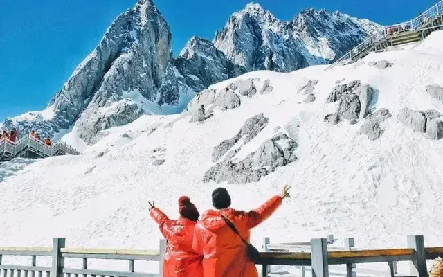 nui-tuyet-ngoc-long-1