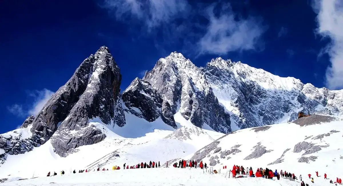 HÀ NỘI - CÁT BI - CÔN MINH  – ĐẠI LÝ – SHANGRILA – LỆ GIANG 5 NGÀY 4 ĐÊM