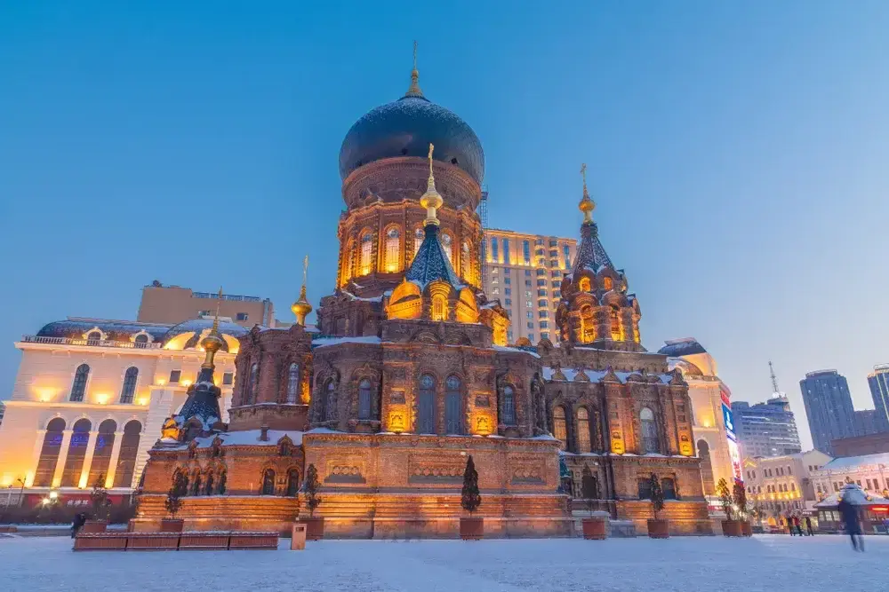 CÁP NHĨ TÂN –YABULI - LÀNG TUYẾT HƯƠNG – TRANG VIÊN VOLGA – THẾ GIỚI BĂNG ĐĂNG 5 NGÀY 4 ĐÊM