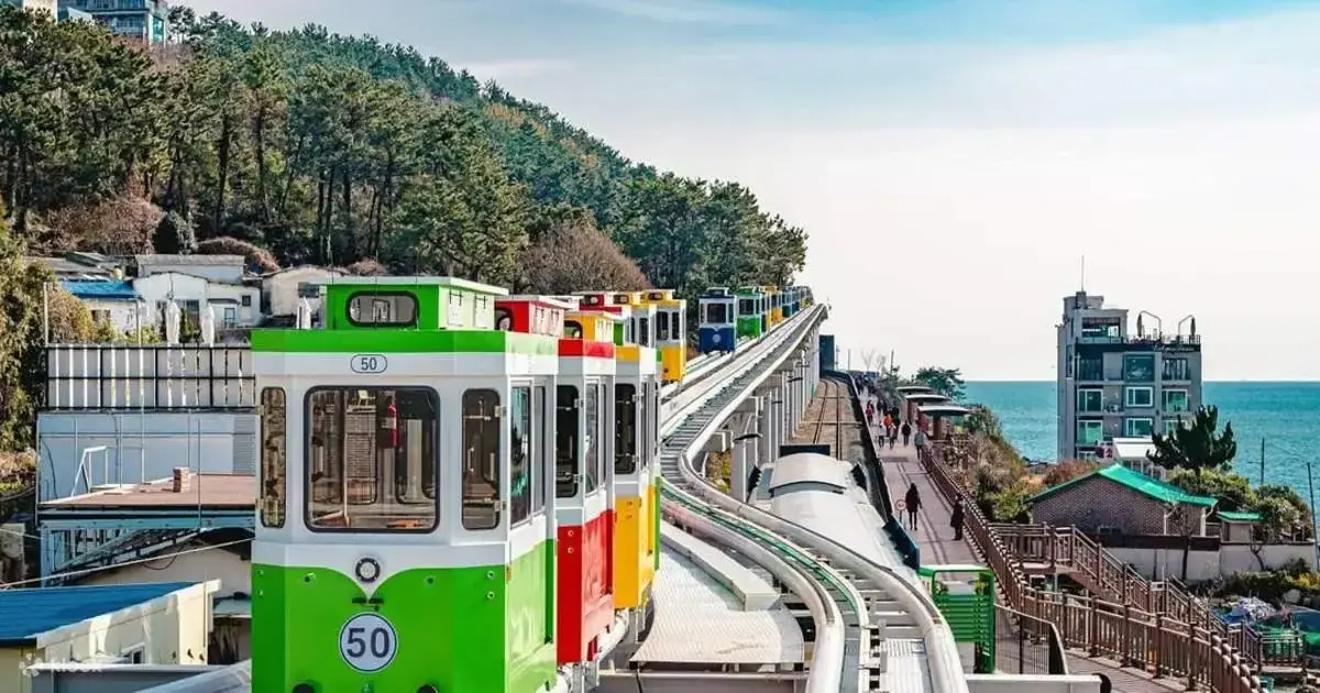 HÀ NỘI – BUSAN – TÀU VEN BIỂN– SEOUL – NAMI– TRƯỢT TUYẾT – HÁI DÂU