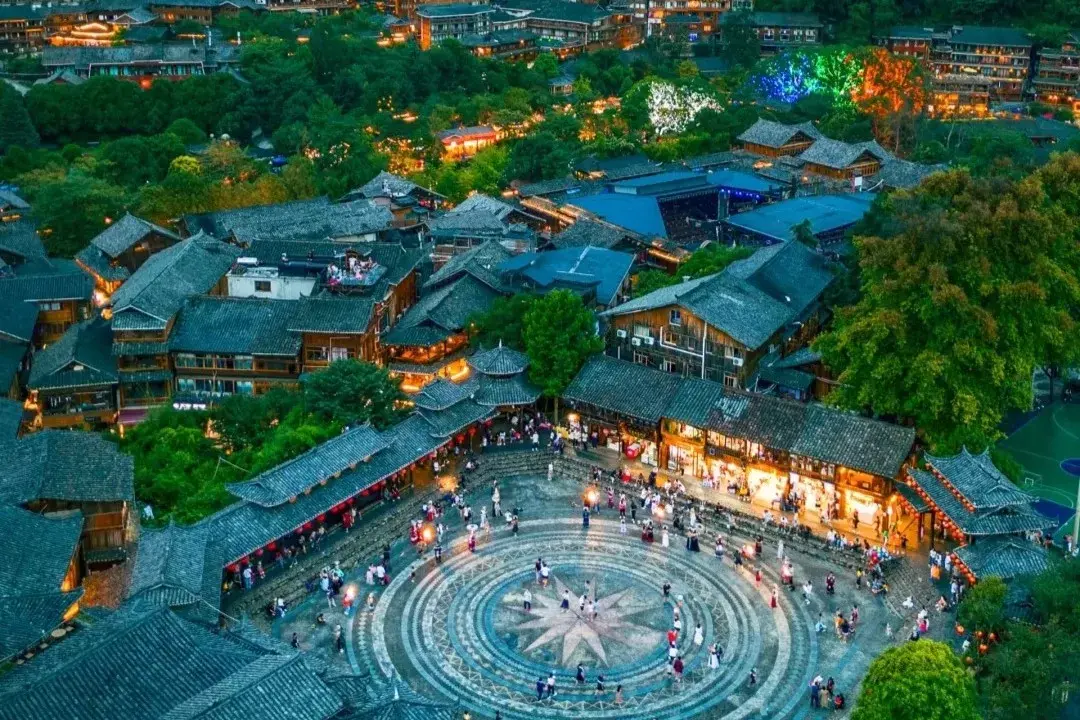 QUÝ DƯƠNG - THIÊN HỘ MIÊU TRẠI 6 NGÀY 5 ĐÊM - GY