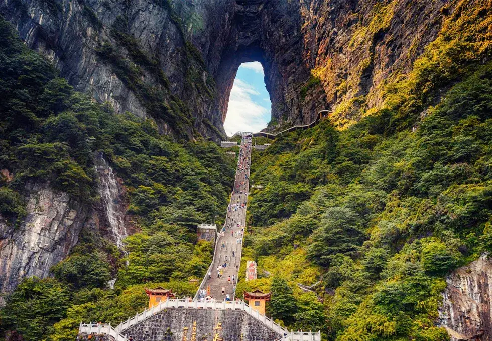 PHƯỢNG HOÀNG CỔ TRẤN – TRƯƠNG GIA GIỚI – ÂN THI 6 NGÀY 5 ĐÊM - PN