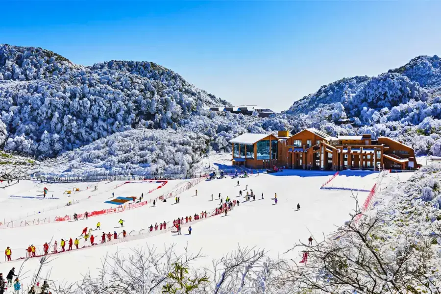 [TOUR NO SHOPPING] TRÙNG KHÁNH - TRƯỢT TUYẾT KIM PHẬT SƠN 5 NGÀY 4 ĐÊM